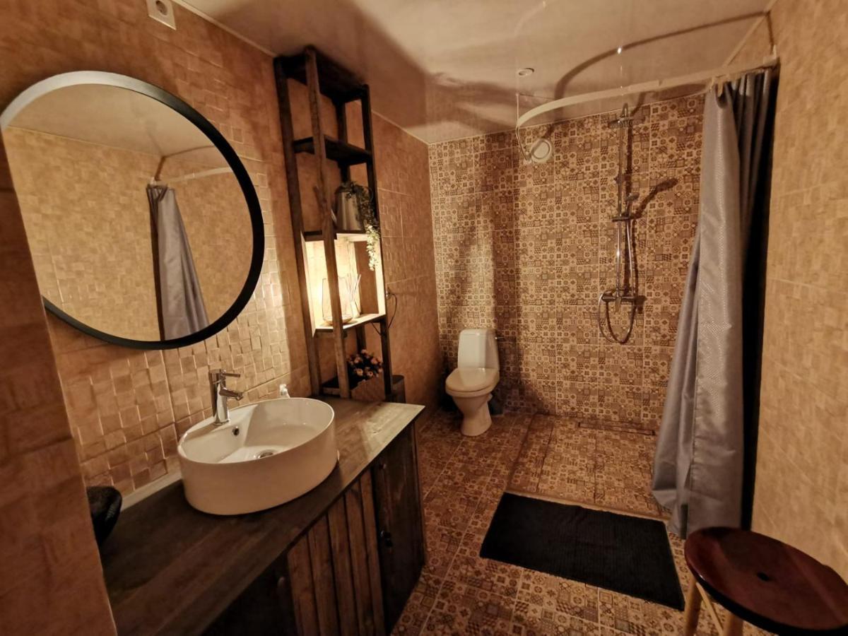 Viesu Maja Kalnaruski Ape Extérieur photo