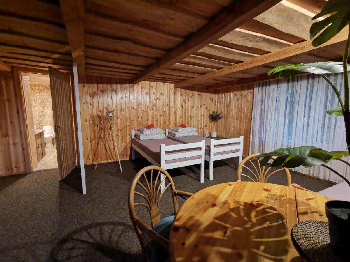 Viesu Maja Kalnaruski Ape Extérieur photo